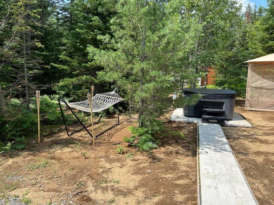 Chalet Alice A Louer Avec Spa Mauricie Saint-Alexis-des-Monts Luaran gambar